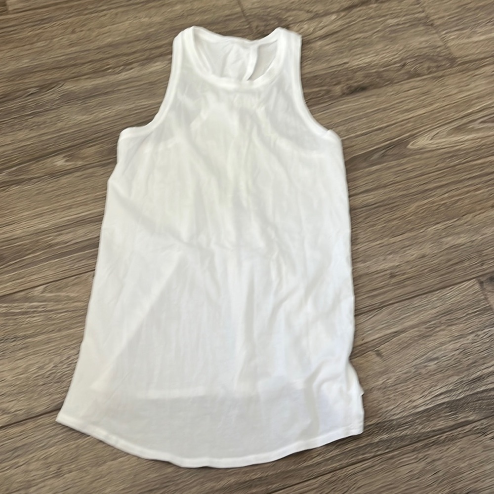 Lululemon white split back tank size 2
